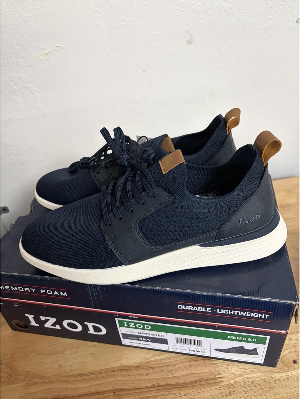 IZOD BANNISTER Men's Lace Up Shoes Navy Memory Foam Flexible Outsole Size 9.5